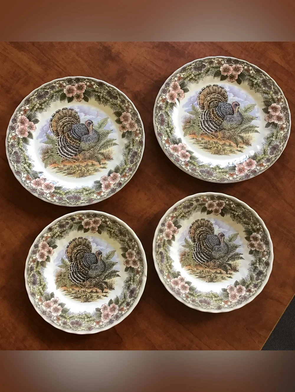 Queens Thanksgiving Turkey Flowers Dinner & Salad Plates